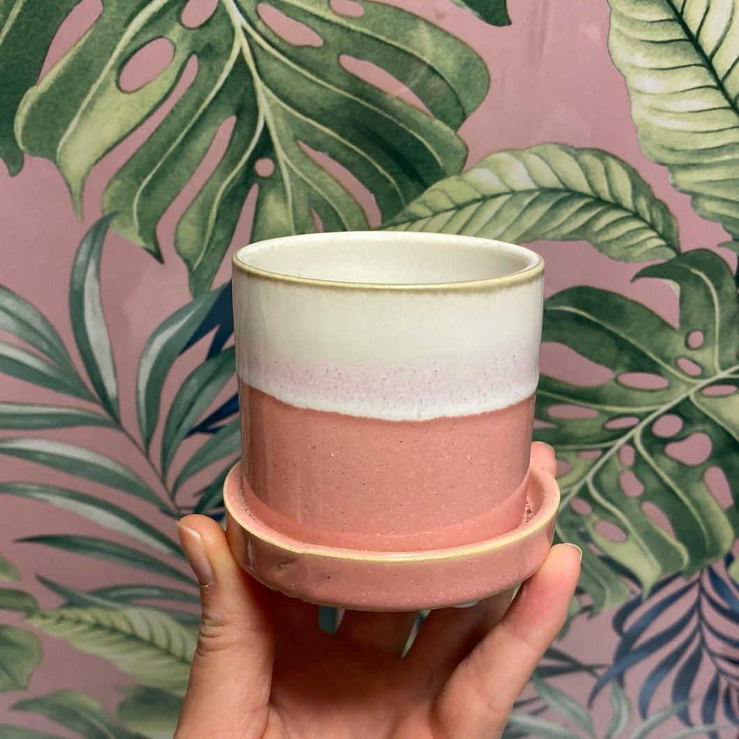 Small pink and white glazed pot - 6cm