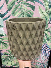 Load image into Gallery viewer, Diamond cement pots
