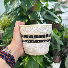 Load image into Gallery viewer, White &amp; Black Sgraffito plant pot - 9cm
