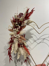 Load image into Gallery viewer, Heart shape wire wreath with red dried flowers - 25cm
