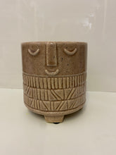 Load image into Gallery viewer, Rustic face plant pot - Camel 6cm 8.5cm 12cm
