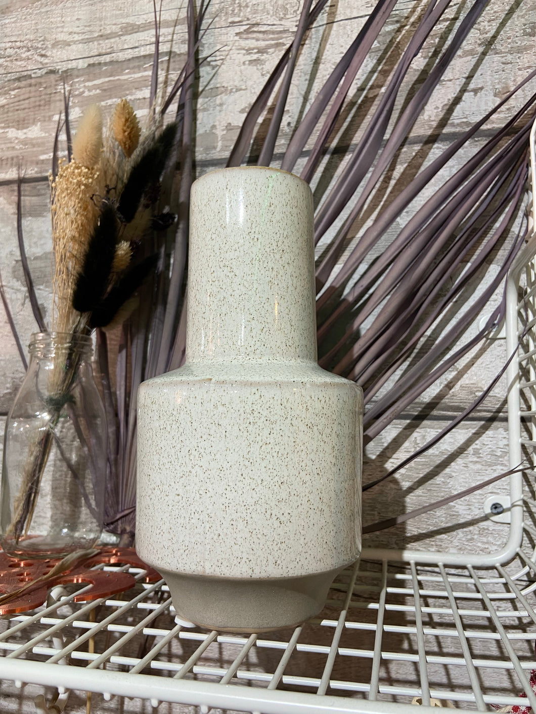Stoneware vase with smooth finish 19cm